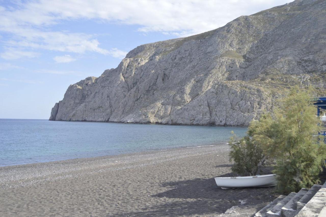 Moschatos Beach House Kamári 외부 사진