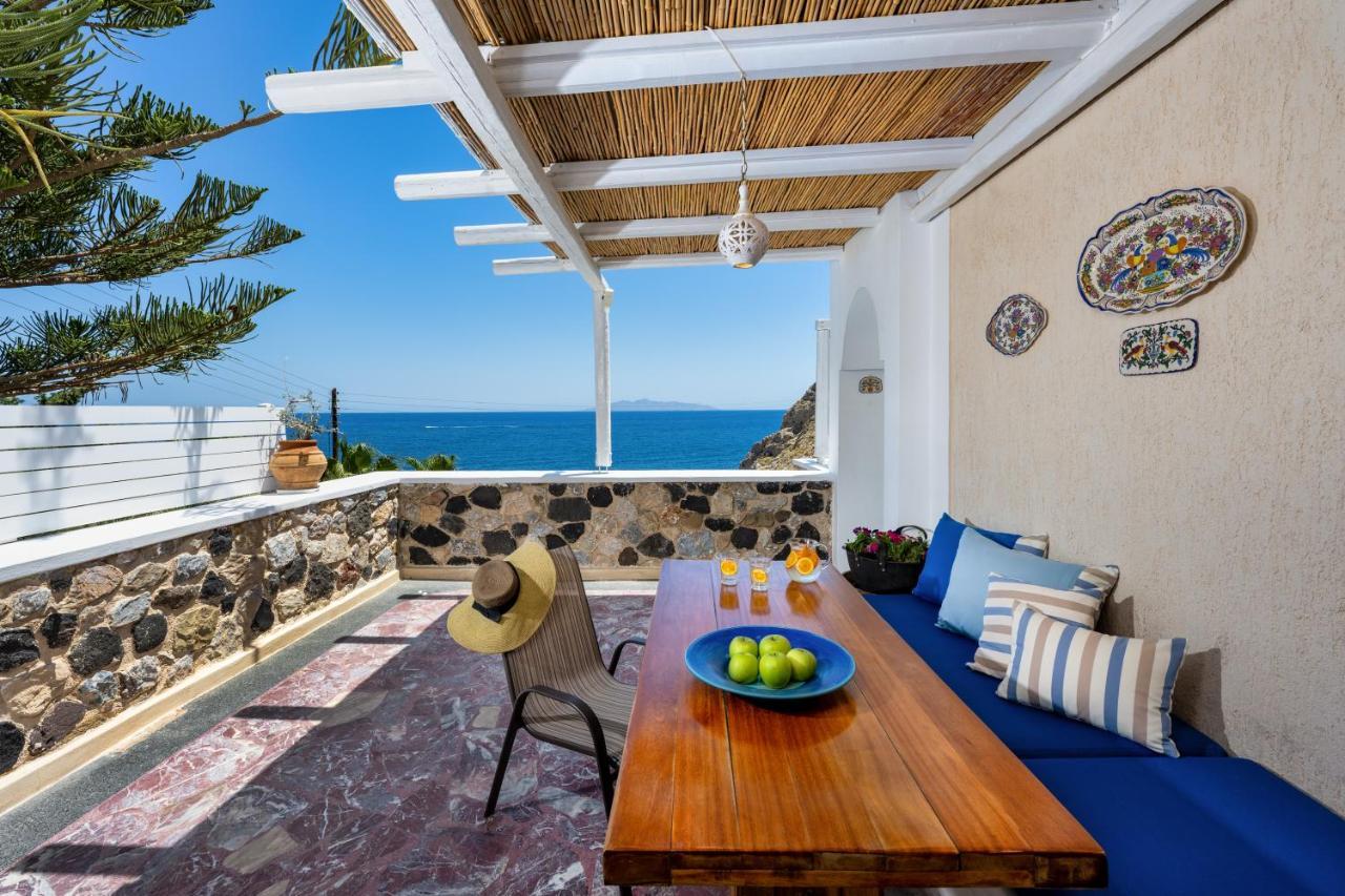 Moschatos Beach House Kamári 외부 사진