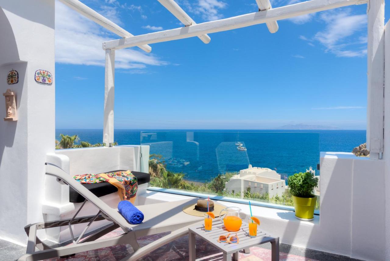 Moschatos Beach House Kamári 외부 사진