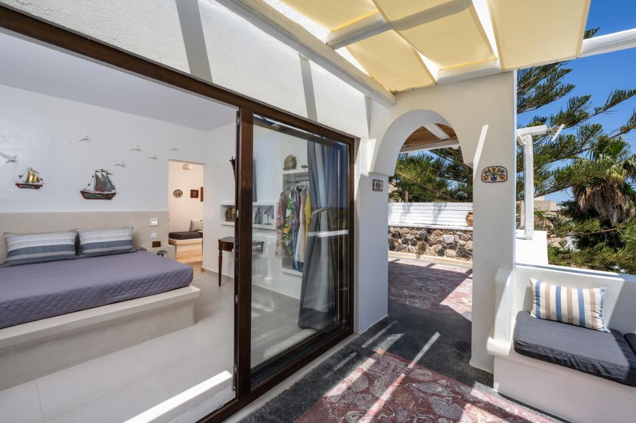 Moschatos Beach House Kamári 외부 사진