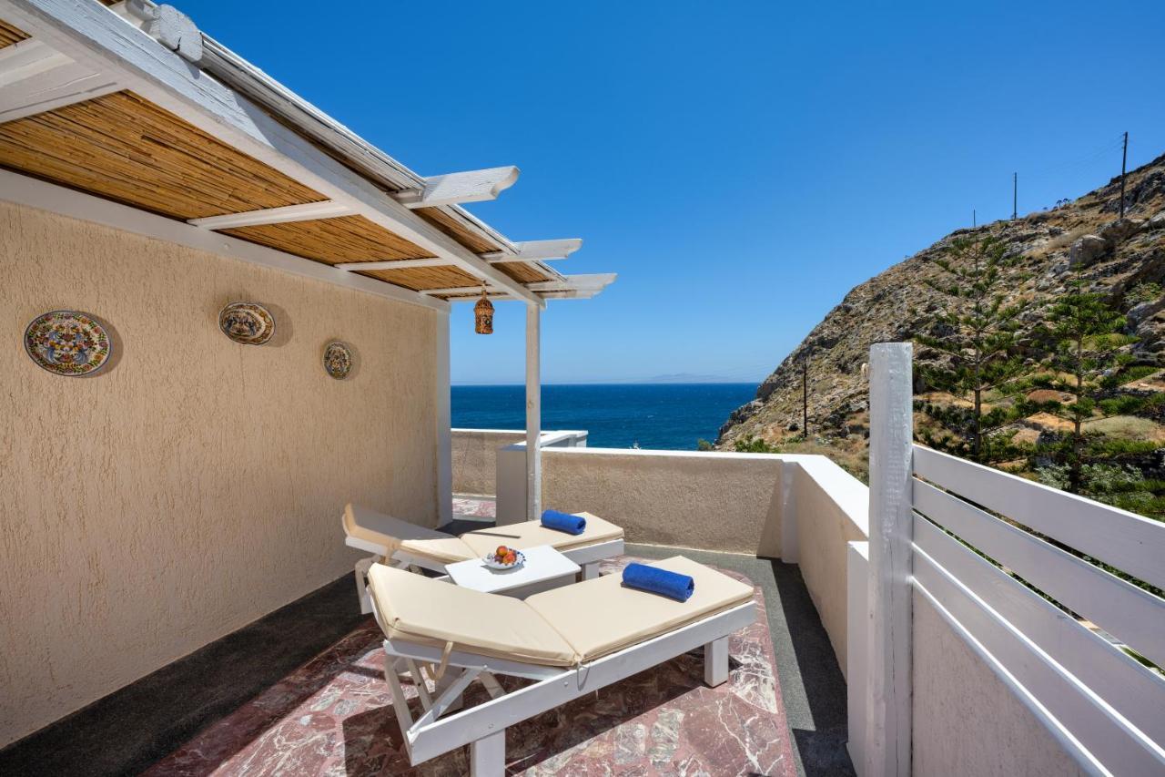 Moschatos Beach House Kamári 외부 사진