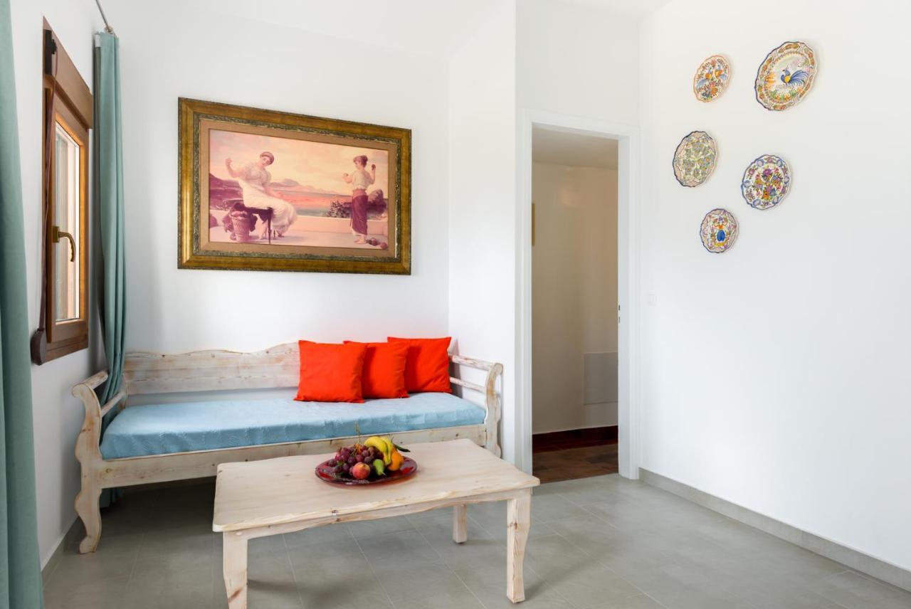 Moschatos Beach House Kamári 외부 사진