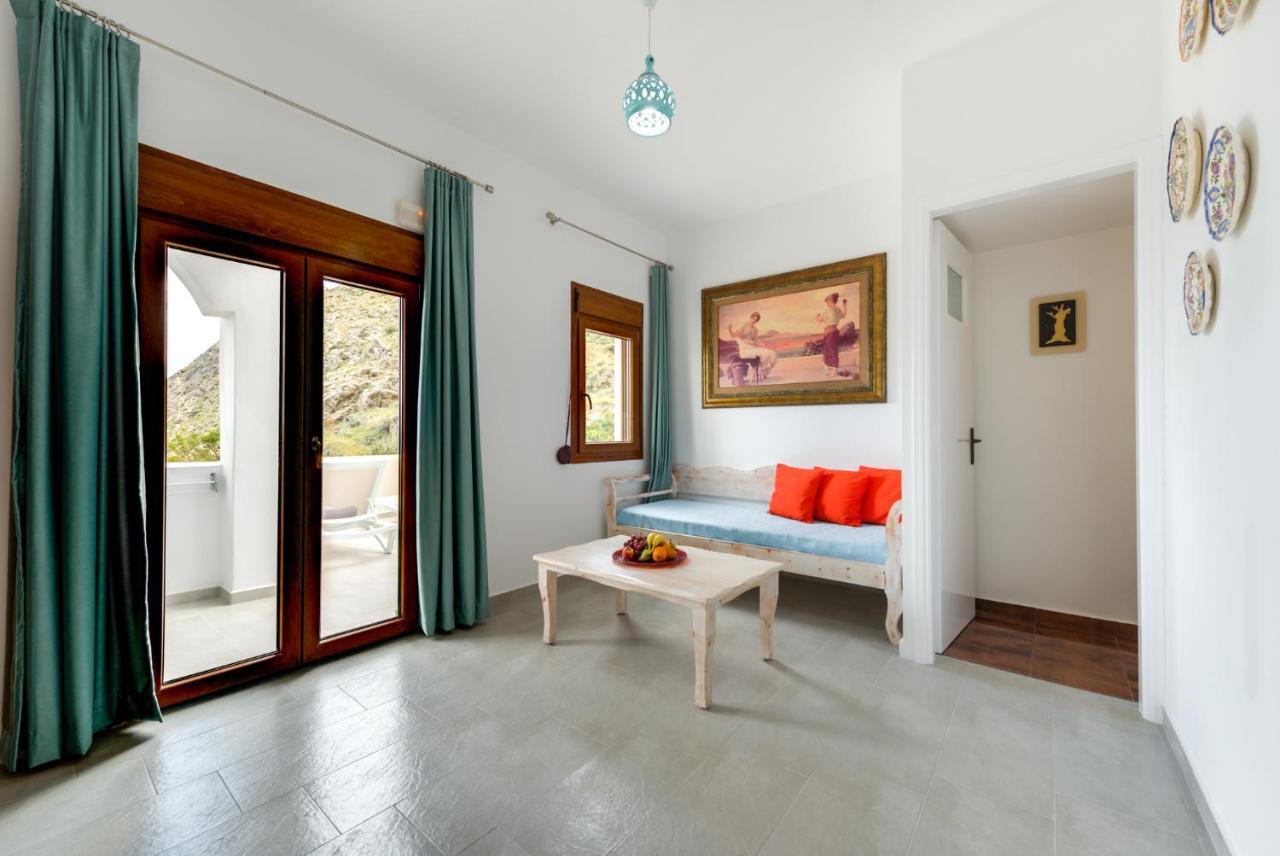 Moschatos Beach House Kamári 외부 사진