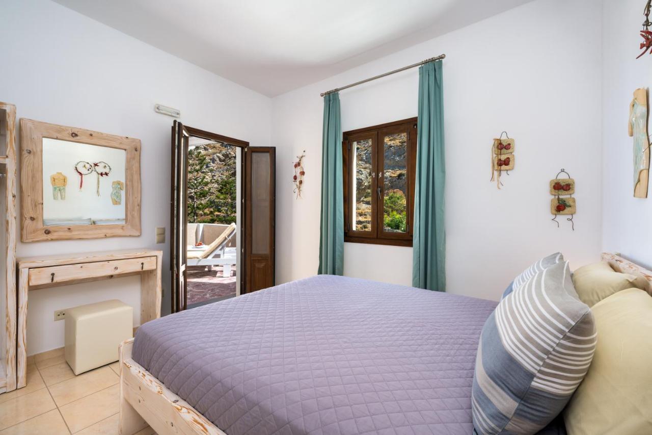 Moschatos Beach House Kamári 외부 사진