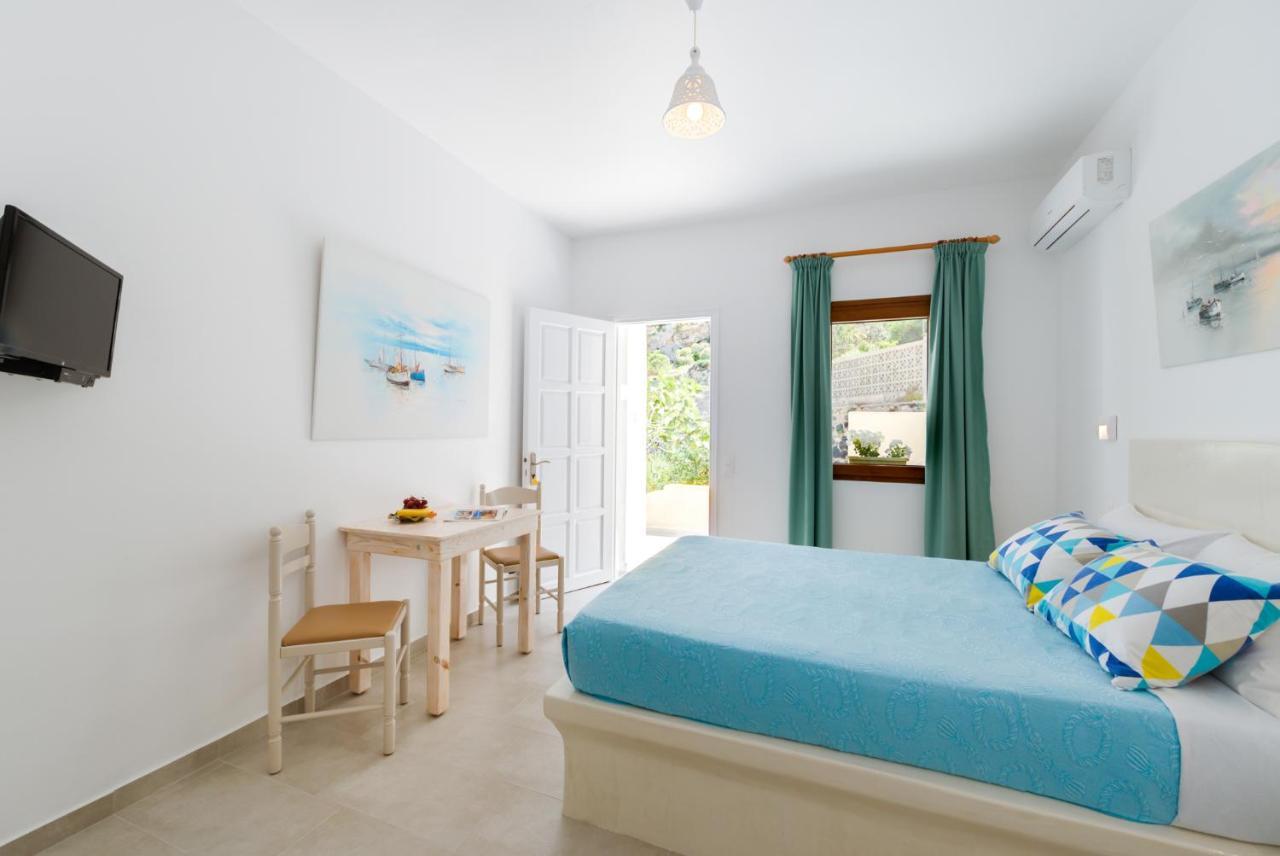 Moschatos Beach House Kamári 외부 사진