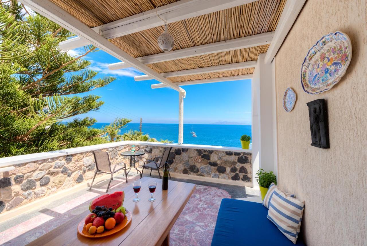 Moschatos Beach House Kamári 외부 사진