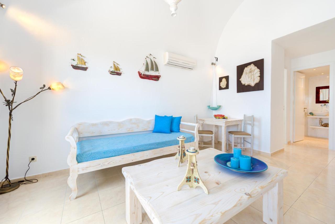 Moschatos Beach House Kamári 외부 사진