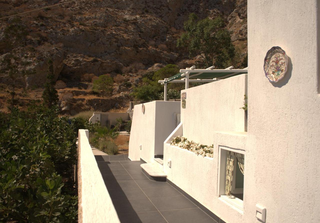 Moschatos Beach House Kamári 외부 사진